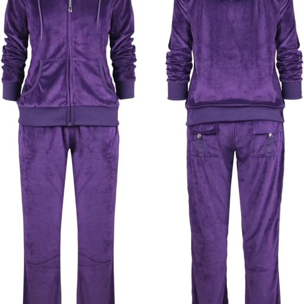 Premium Comfort: Women's Velour Sweat Suit Set with Kangaroo Pockets, Medium